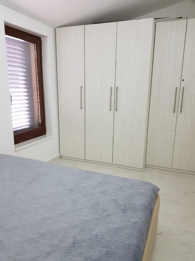 Ferienwohnung Relax Zone III Malinska Exterior foto